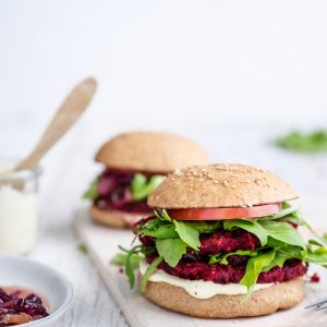 Beetroot_burger_with_caramelized_onions_ID636728_portrait